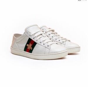 Gucci White Sneakers with Green and Red Stripe